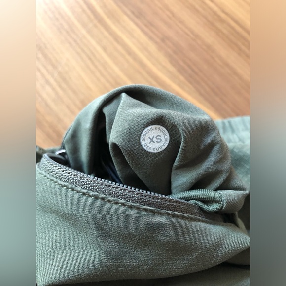 Lululemon license to train pant - Picture 7 of 9